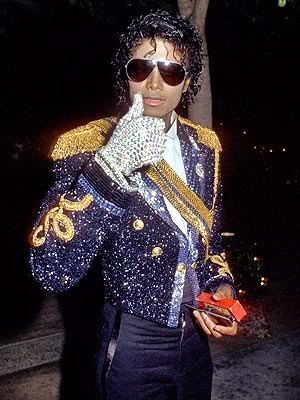 michael-jackson000x0300x400.jpg