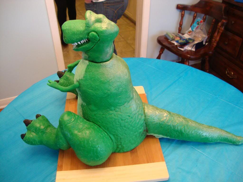 High side profile Rex Cake