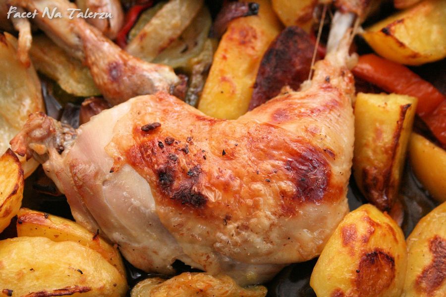 nogi kurczaka pieczone z warzywami